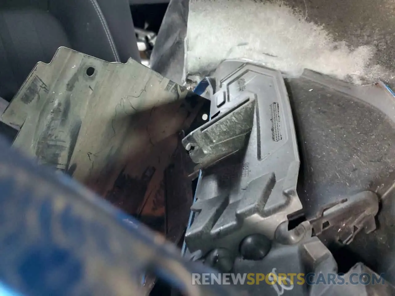 10 Photograph of a damaged car 1FA6P8CF8K5203637 FORD MUSTANG 2019