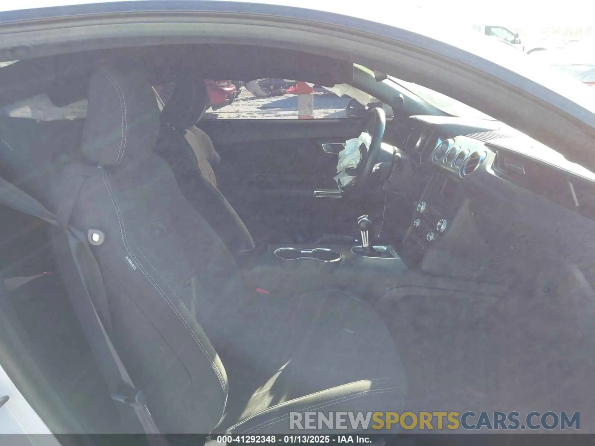 5 Photograph of a damaged car 1FA6P8CF9K5129953 FORD MUSTANG 2019