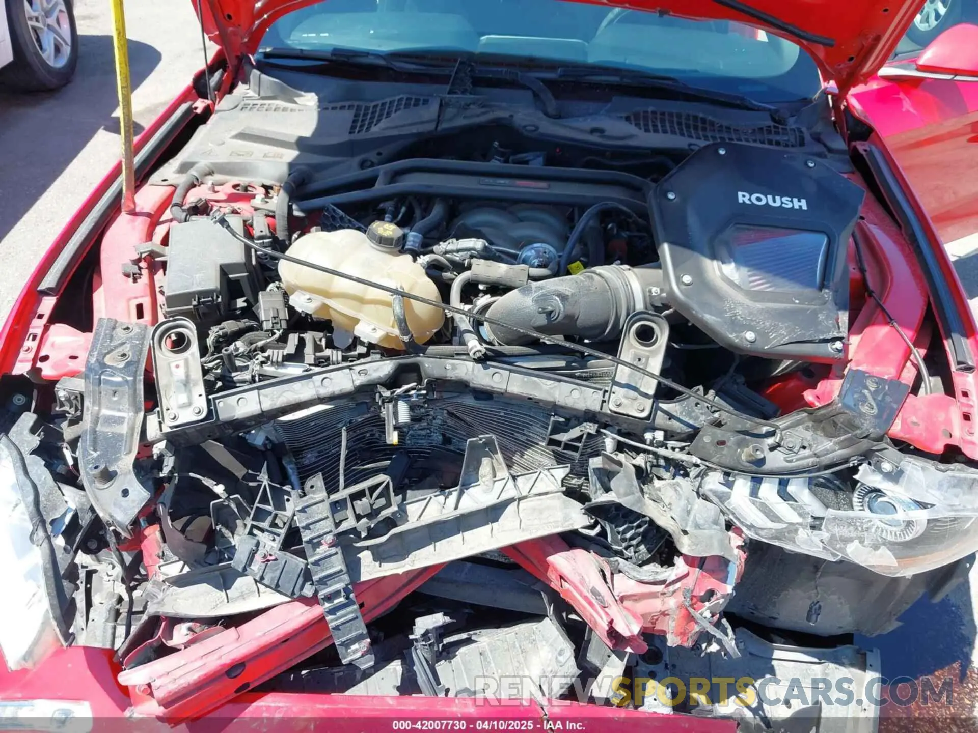 10 Photograph of a damaged car 1FA6P8CF9K5143836 FORD MUSTANG 2019