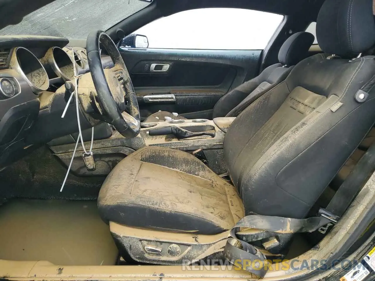 7 Photograph of a damaged car 1FA6P8CF9K5174519 FORD MUSTANG 2019