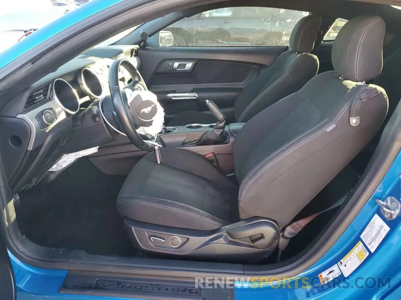 7 Photograph of a damaged car 1FA6P8CF9K5174858 FORD MUSTANG 2019