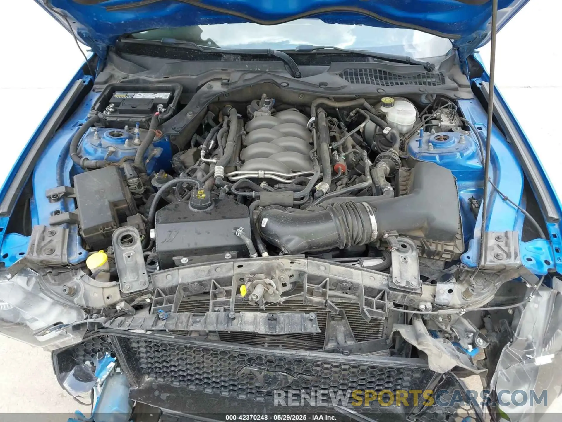 10 Photograph of a damaged car 1FA6P8CFXK5117889 FORD MUSTANG 2019