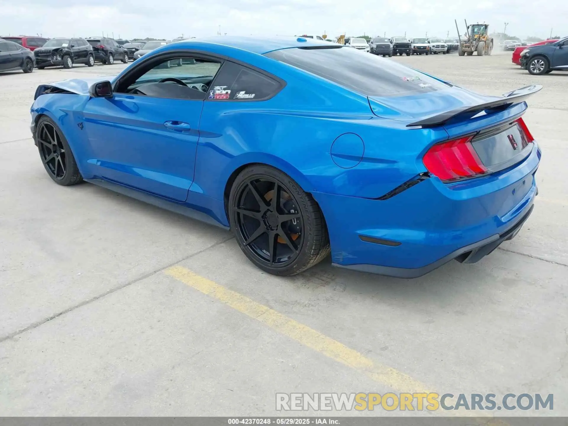 3 Photograph of a damaged car 1FA6P8CFXK5117889 FORD MUSTANG 2019