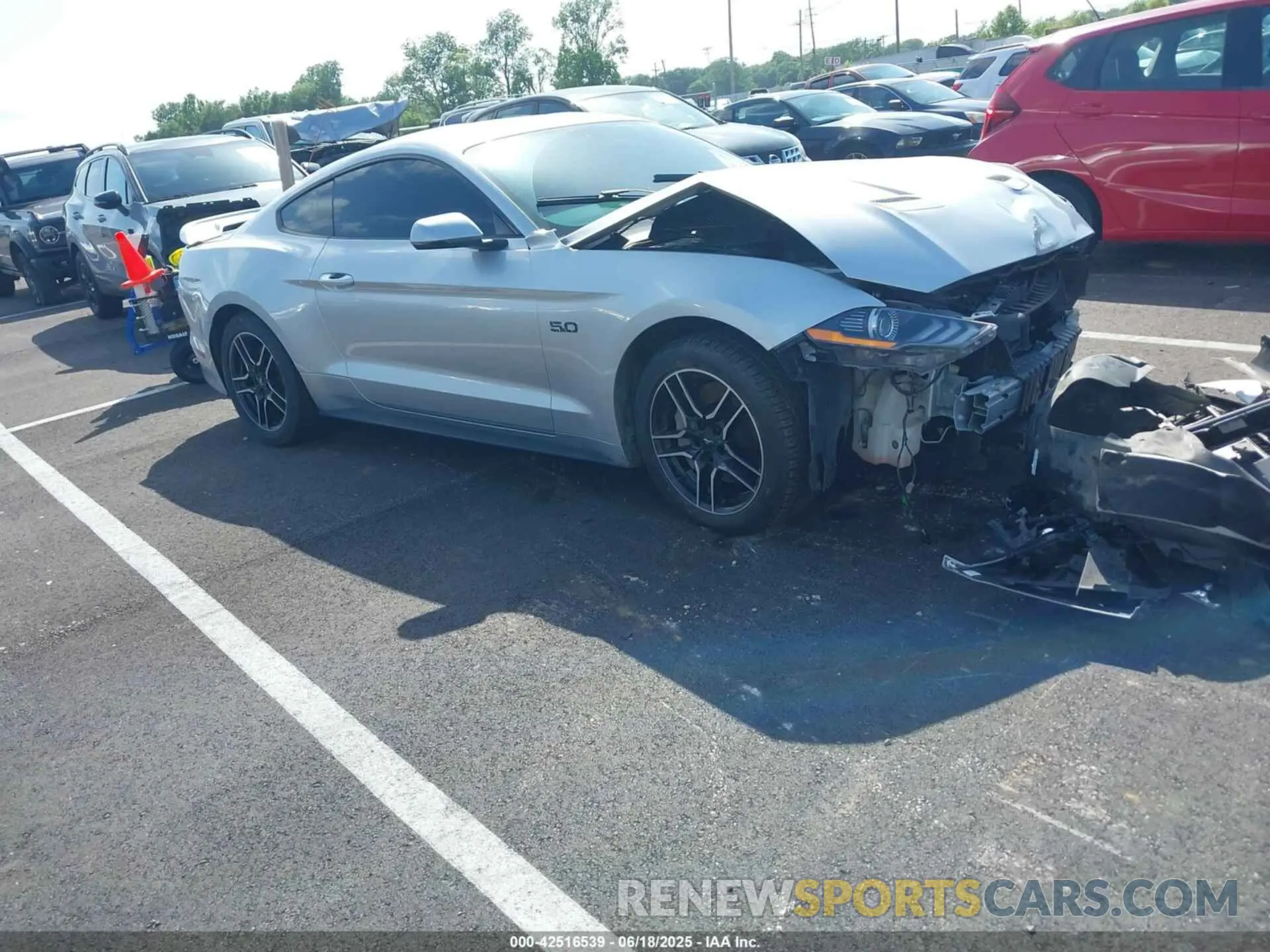 1 Photograph of a damaged car 1FA6P8CFXK5151458 FORD MUSTANG 2019
