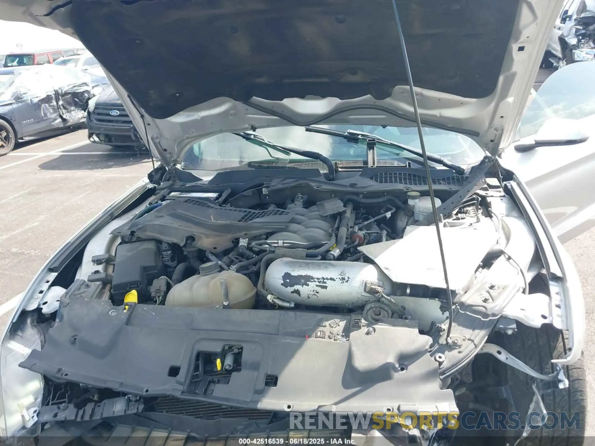 10 Photograph of a damaged car 1FA6P8CFXK5151458 FORD MUSTANG 2019
