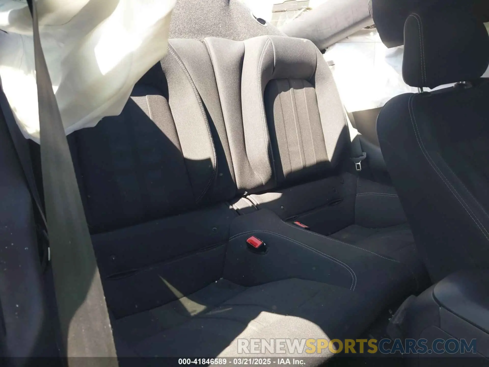 8 Photograph of a damaged car 1FA6P8CFXK5178319 FORD MUSTANG 2019