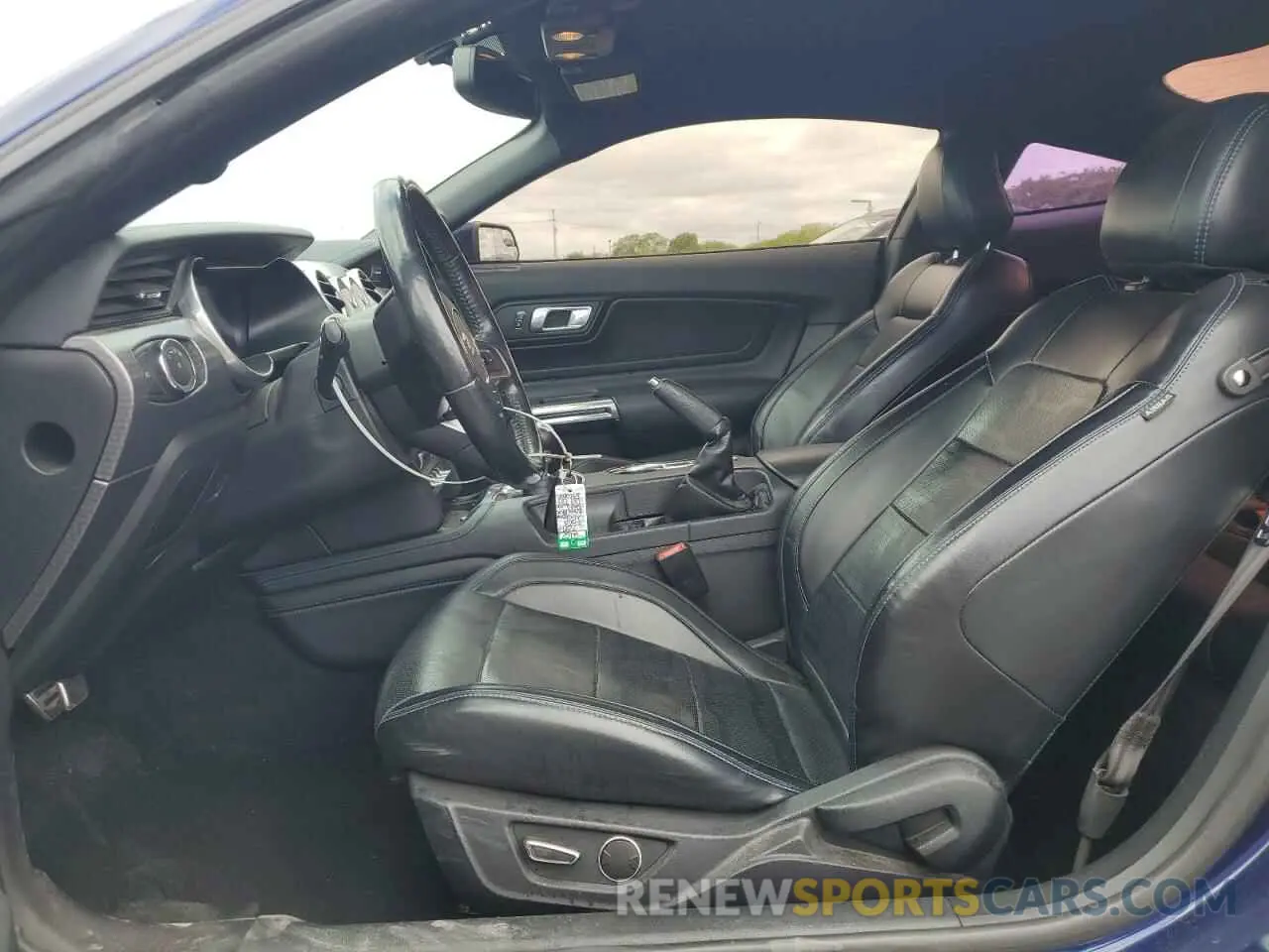 7 Photograph of a damaged car 1FA6P8CFXK5189739 FORD MUSTANG 2019