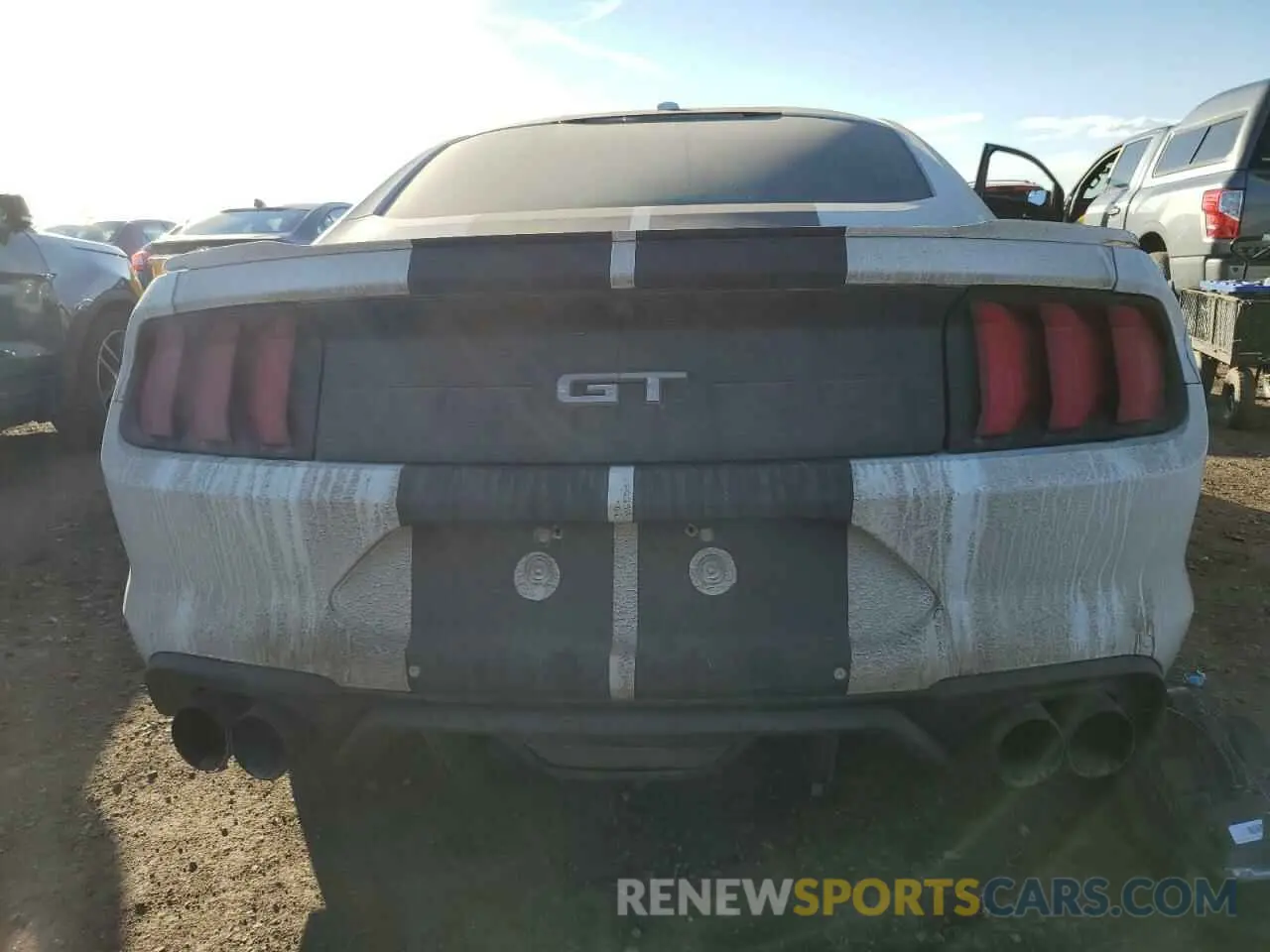 6 Photograph of a damaged car 1FA6P8CFXK5197548 FORD MUSTANG 2019