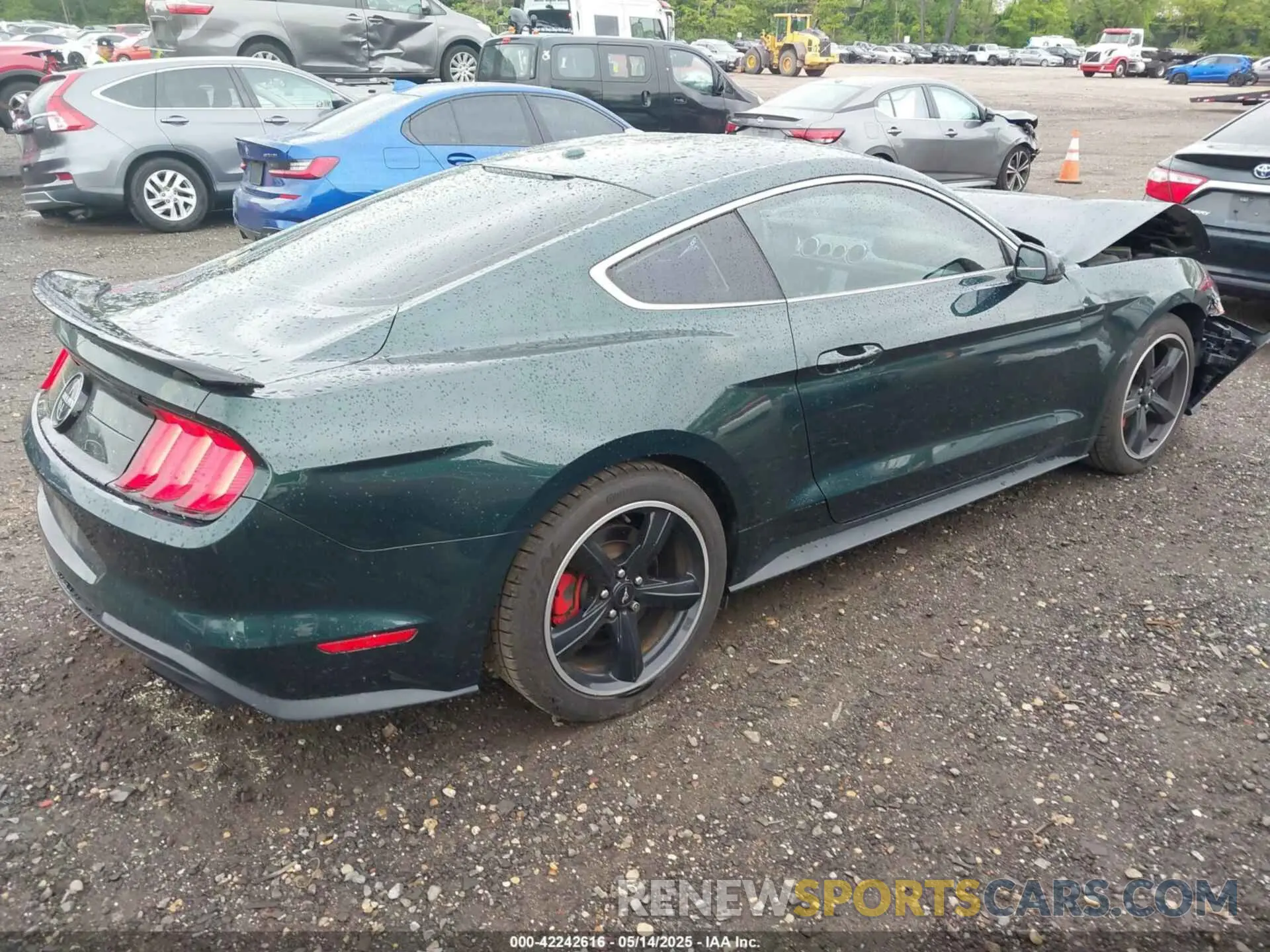4 Photograph of a damaged car 1FA6P8K02K5500707 FORD MUSTANG 2019