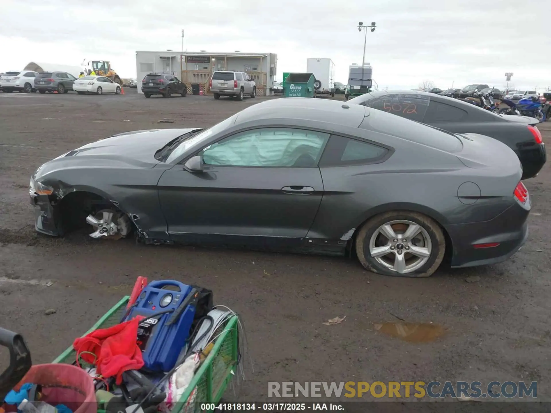 15 Photograph of a damaged car 1FA6P8TH0K5141149 FORD MUSTANG 2019