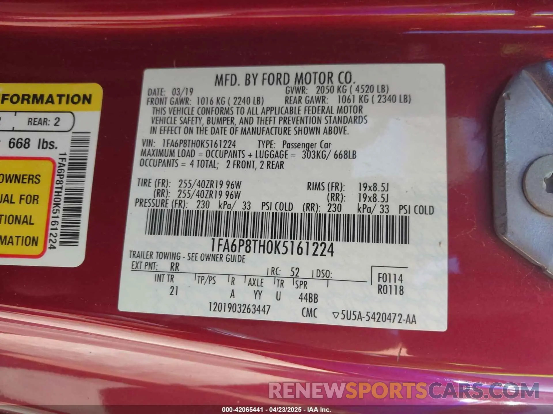 9 Photograph of a damaged car 1FA6P8TH0K5161224 FORD MUSTANG 2019