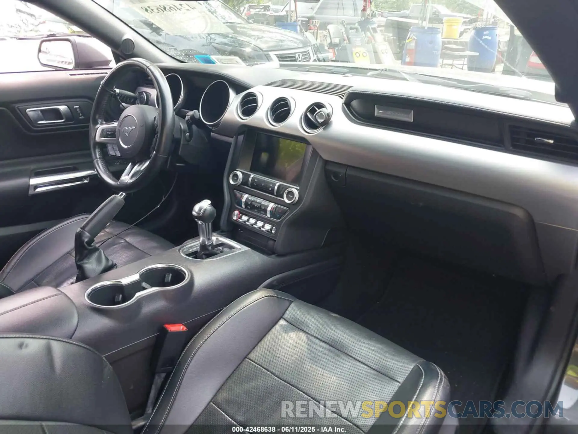 5 Photograph of a damaged car 1FA6P8TH0K5172014 FORD MUSTANG 2019