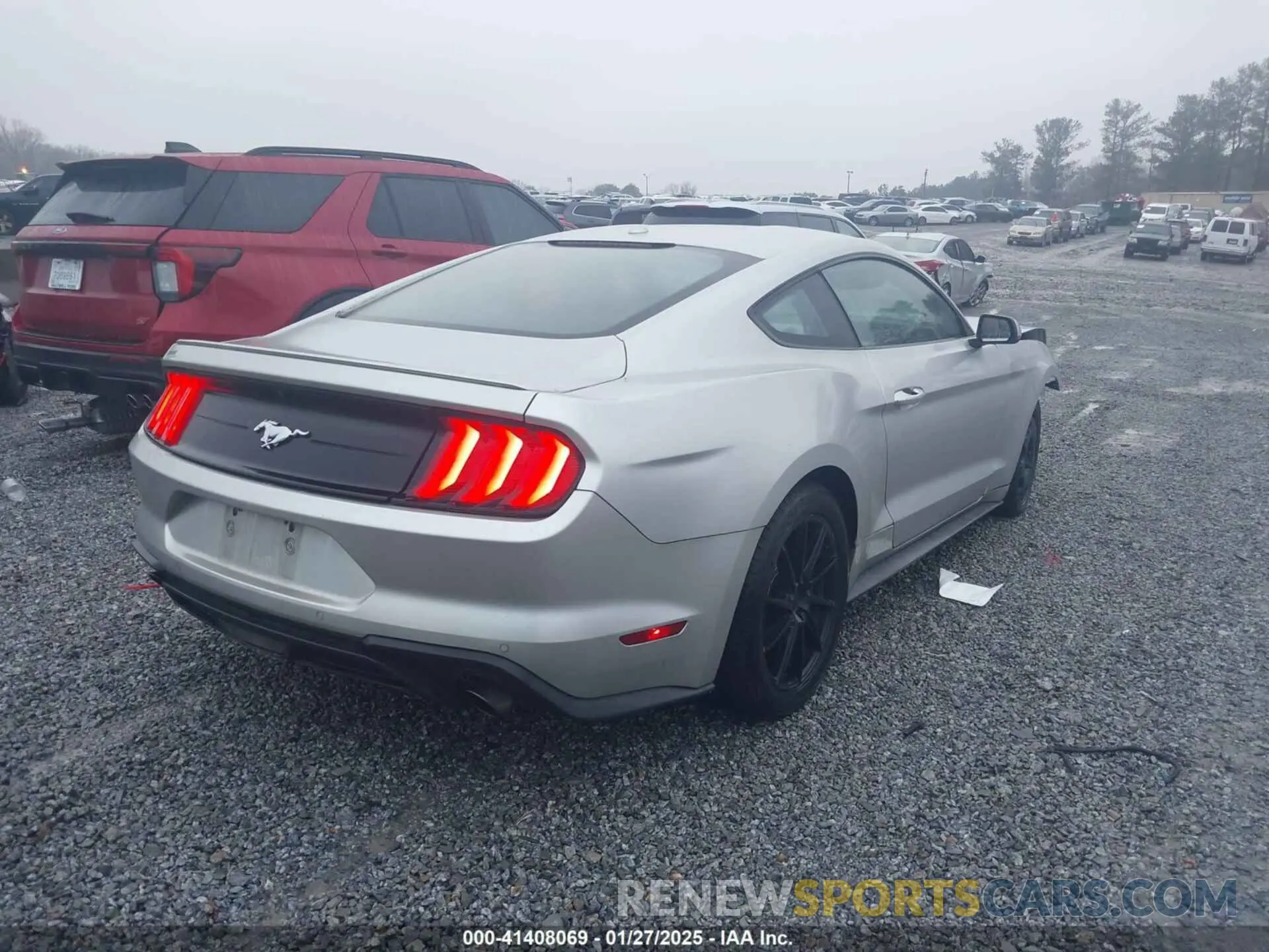 4 Photograph of a damaged car 1FA6P8TH0K5172045 FORD MUSTANG 2019