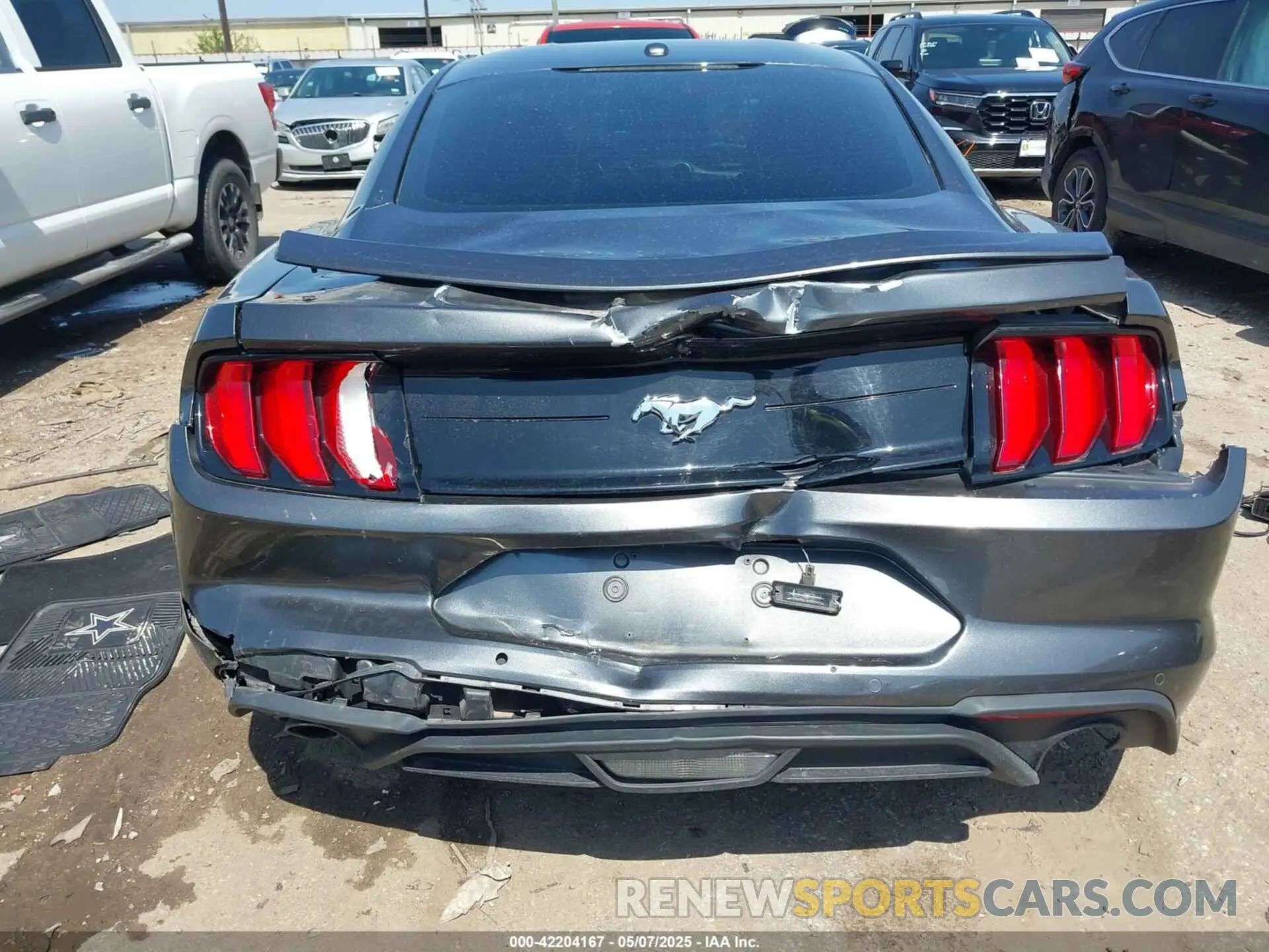 15 Photograph of a damaged car 1FA6P8TH1K5118026 FORD MUSTANG 2019