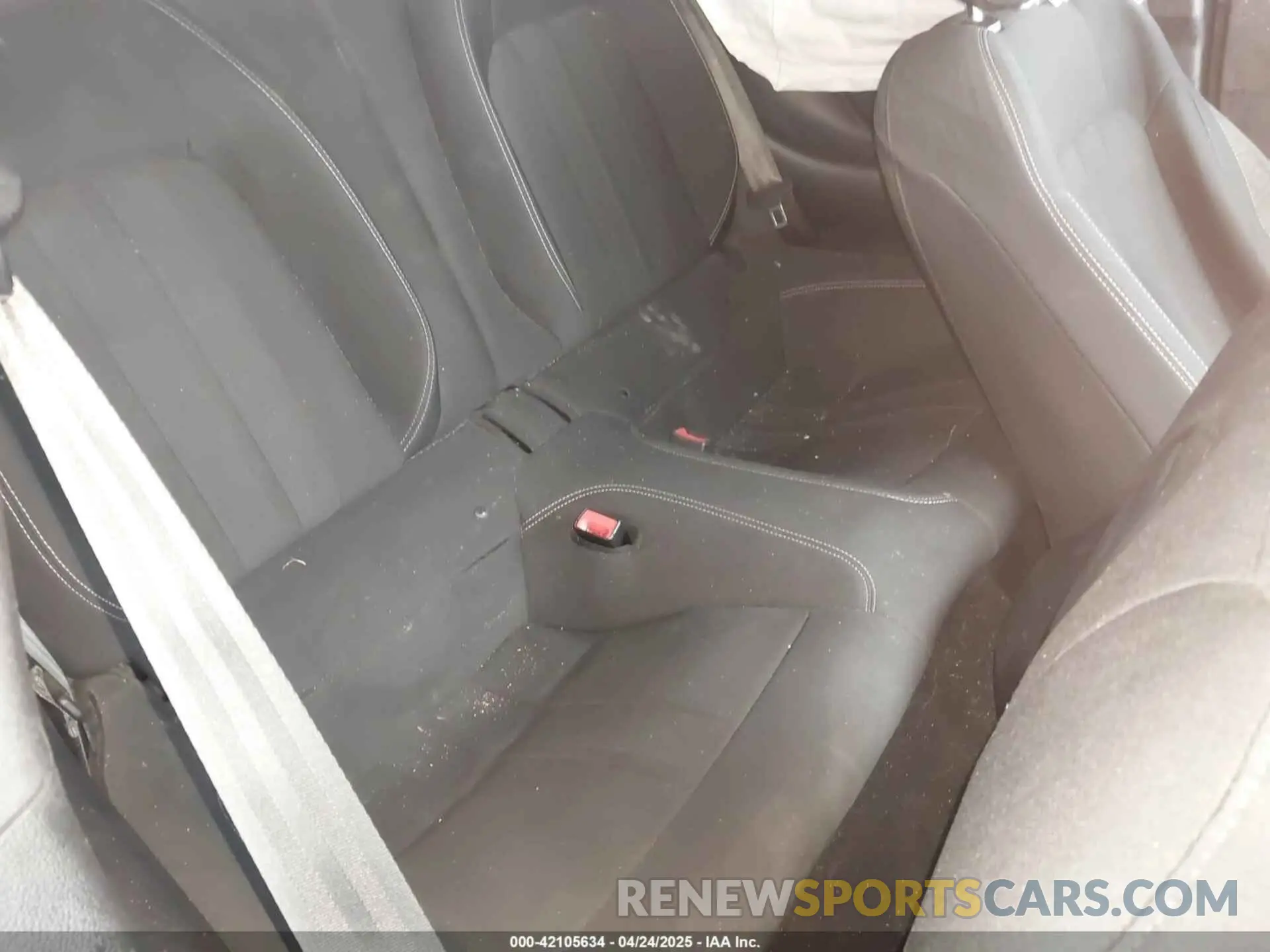 8 Photograph of a damaged car 1FA6P8TH1K5168795 FORD MUSTANG 2019
