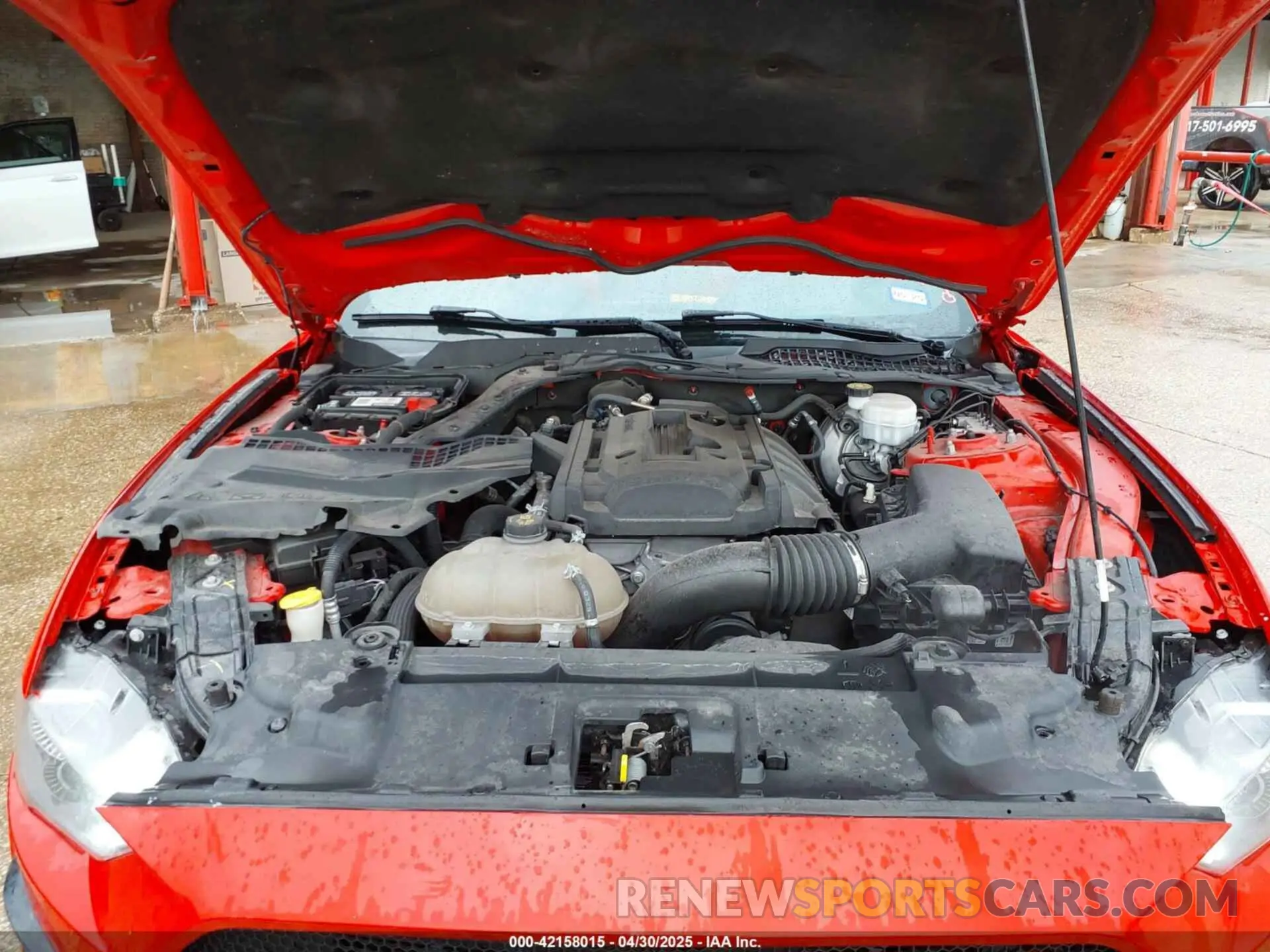 10 Photograph of a damaged car 1FA6P8TH2K5159586 FORD MUSTANG 2019