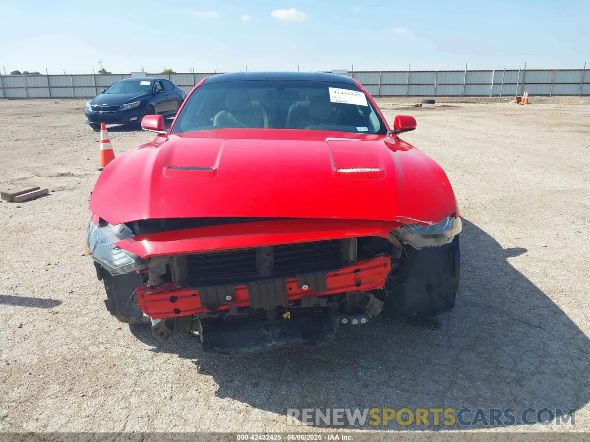 13 Photograph of a damaged car 1FA6P8TH4K5123141 FORD MUSTANG 2019