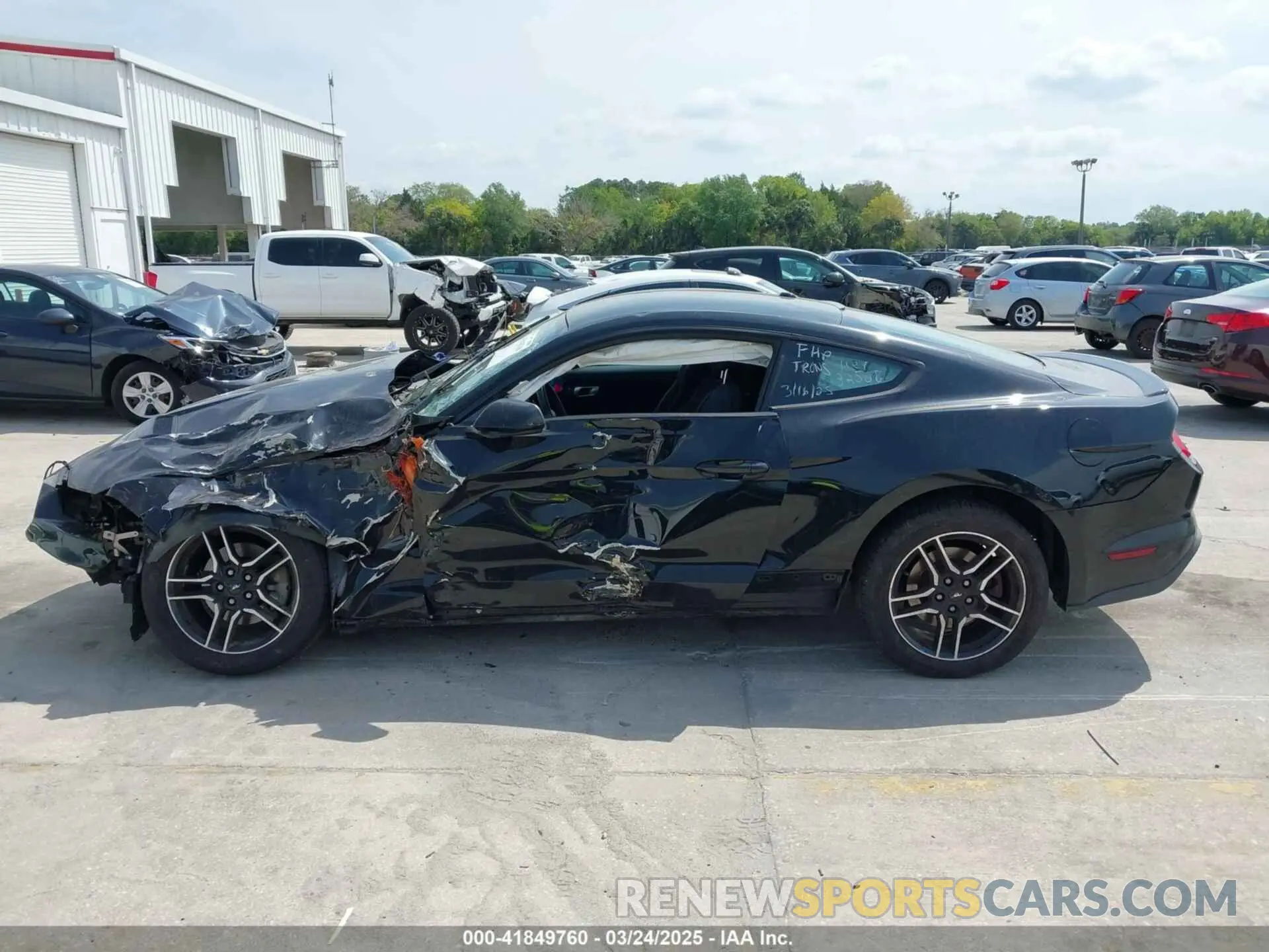 15 Photograph of a damaged car 1FA6P8TH4K5146998 FORD MUSTANG 2019