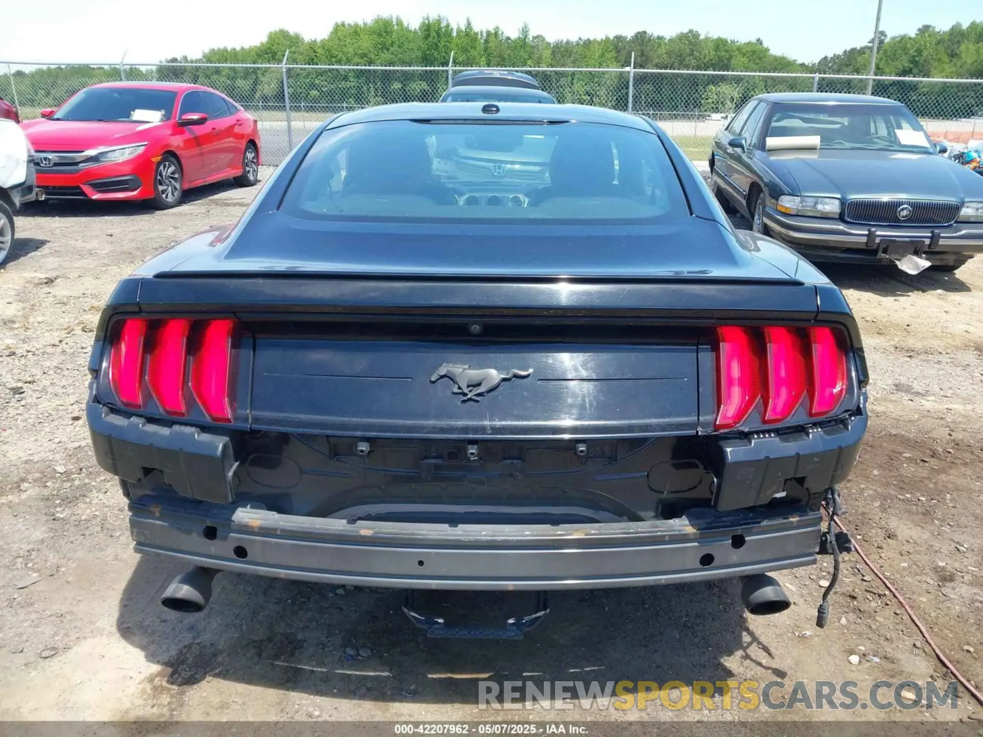 16 Photograph of a damaged car 1FA6P8TH4K5159573 FORD MUSTANG 2019