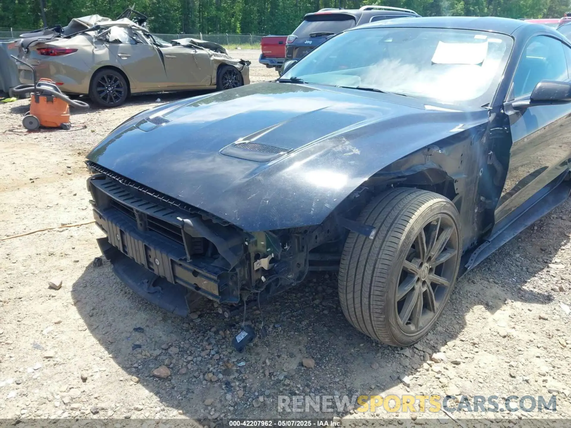 6 Photograph of a damaged car 1FA6P8TH4K5159573 FORD MUSTANG 2019