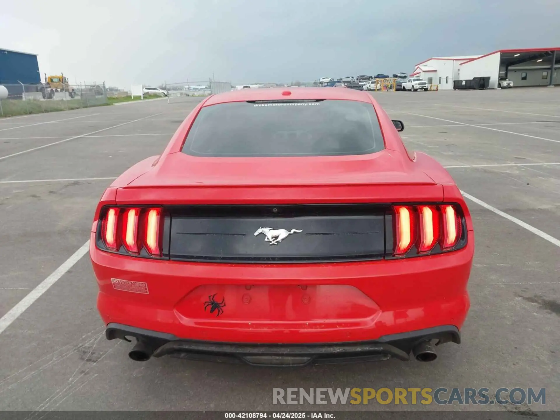 17 Photograph of a damaged car 1FA6P8TH4K5172694 FORD MUSTANG 2019