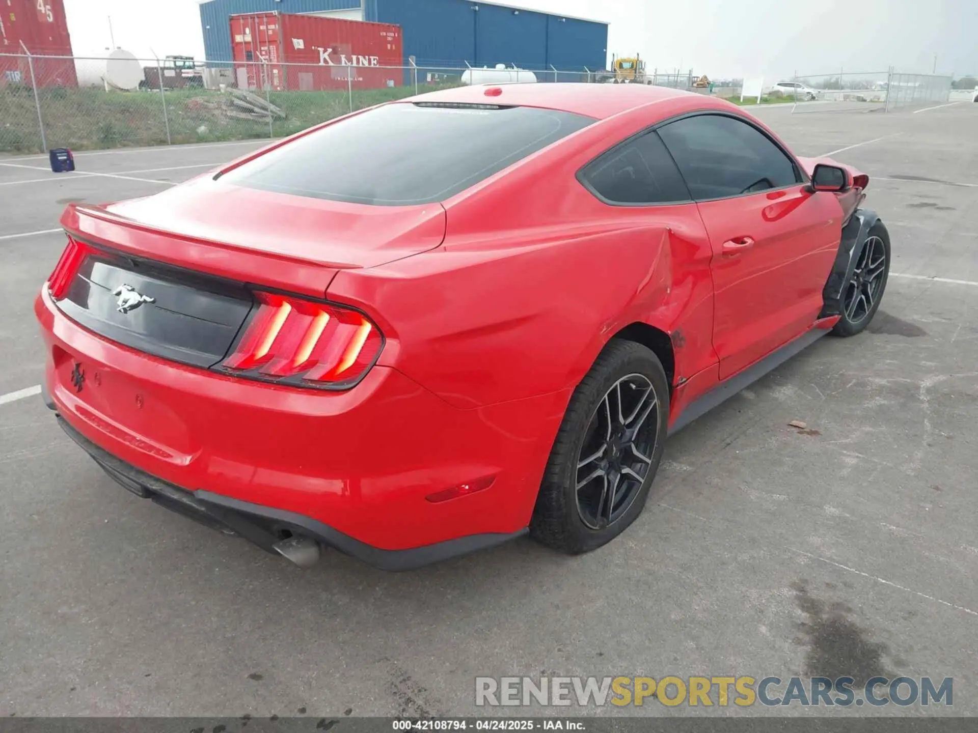 4 Photograph of a damaged car 1FA6P8TH4K5172694 FORD MUSTANG 2019