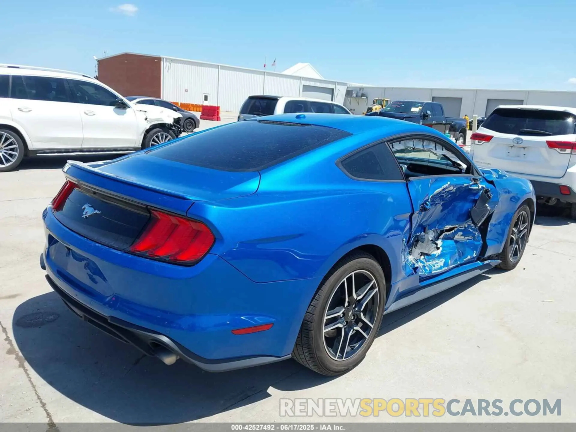 4 Photograph of a damaged car 1FA6P8TH4K5201515 FORD MUSTANG 2019