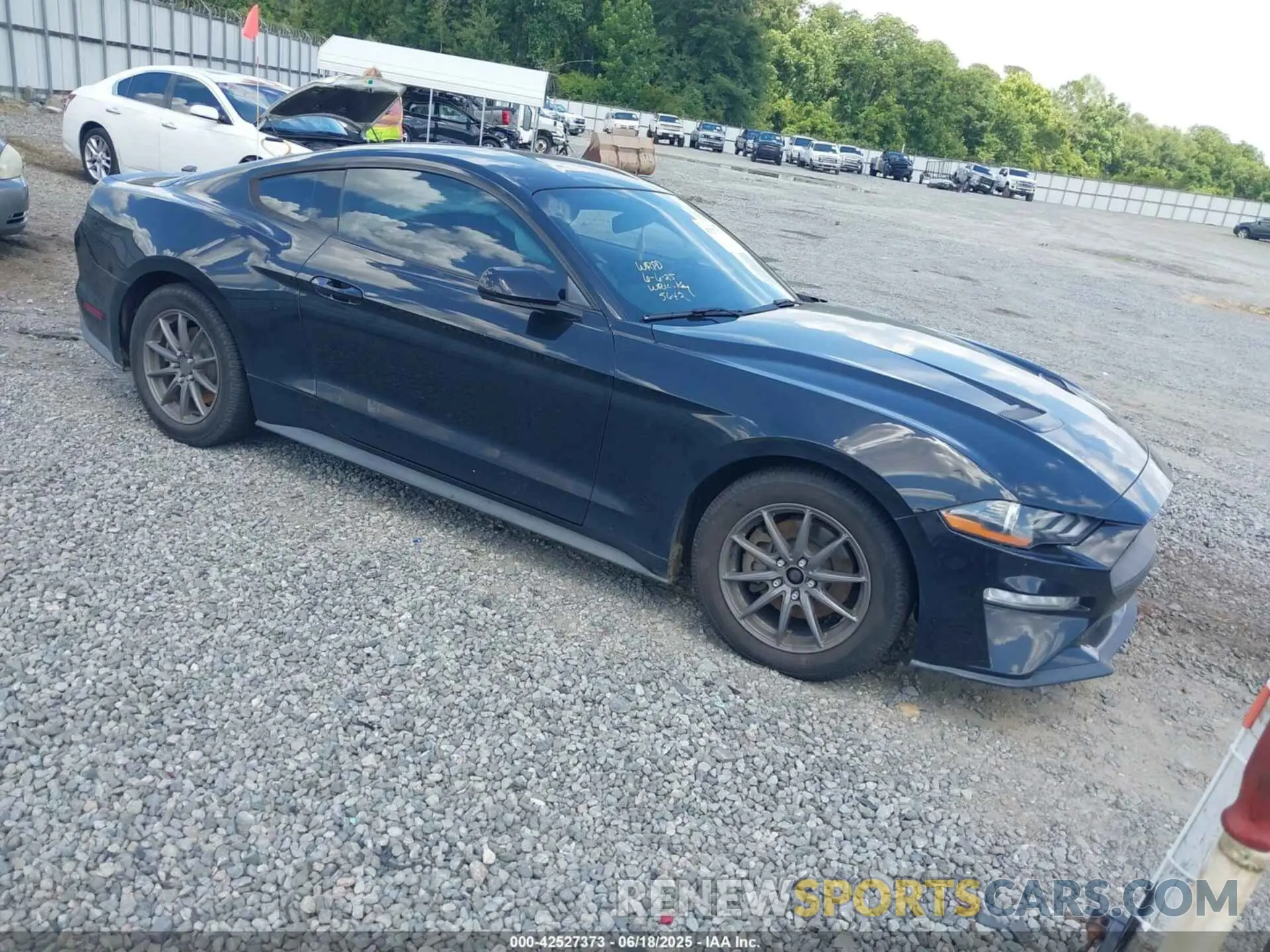 1 Photograph of a damaged car 1FA6P8TH5K5105652 FORD MUSTANG 2019