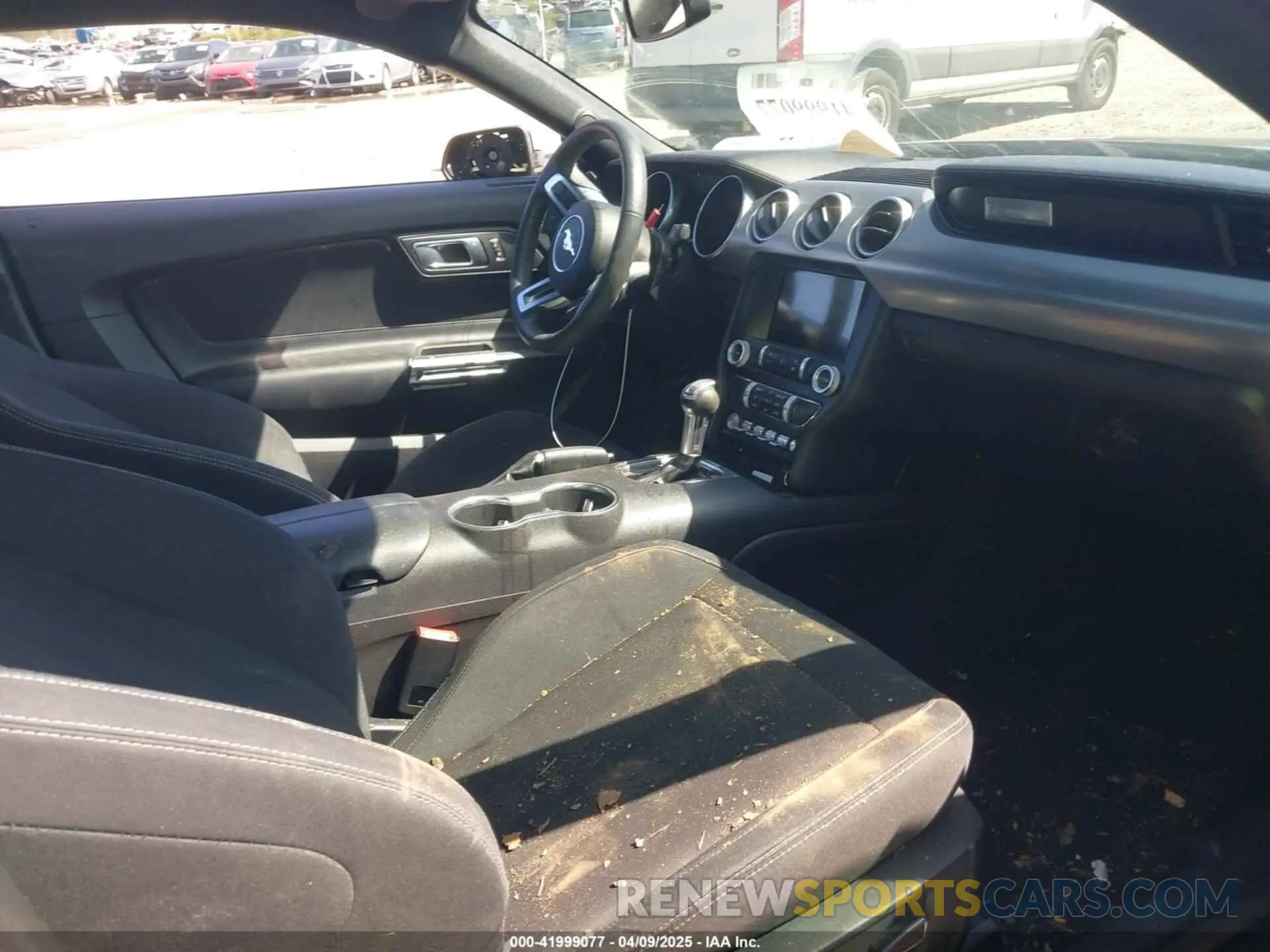 5 Photograph of a damaged car 1FA6P8TH5K5185938 FORD MUSTANG 2019