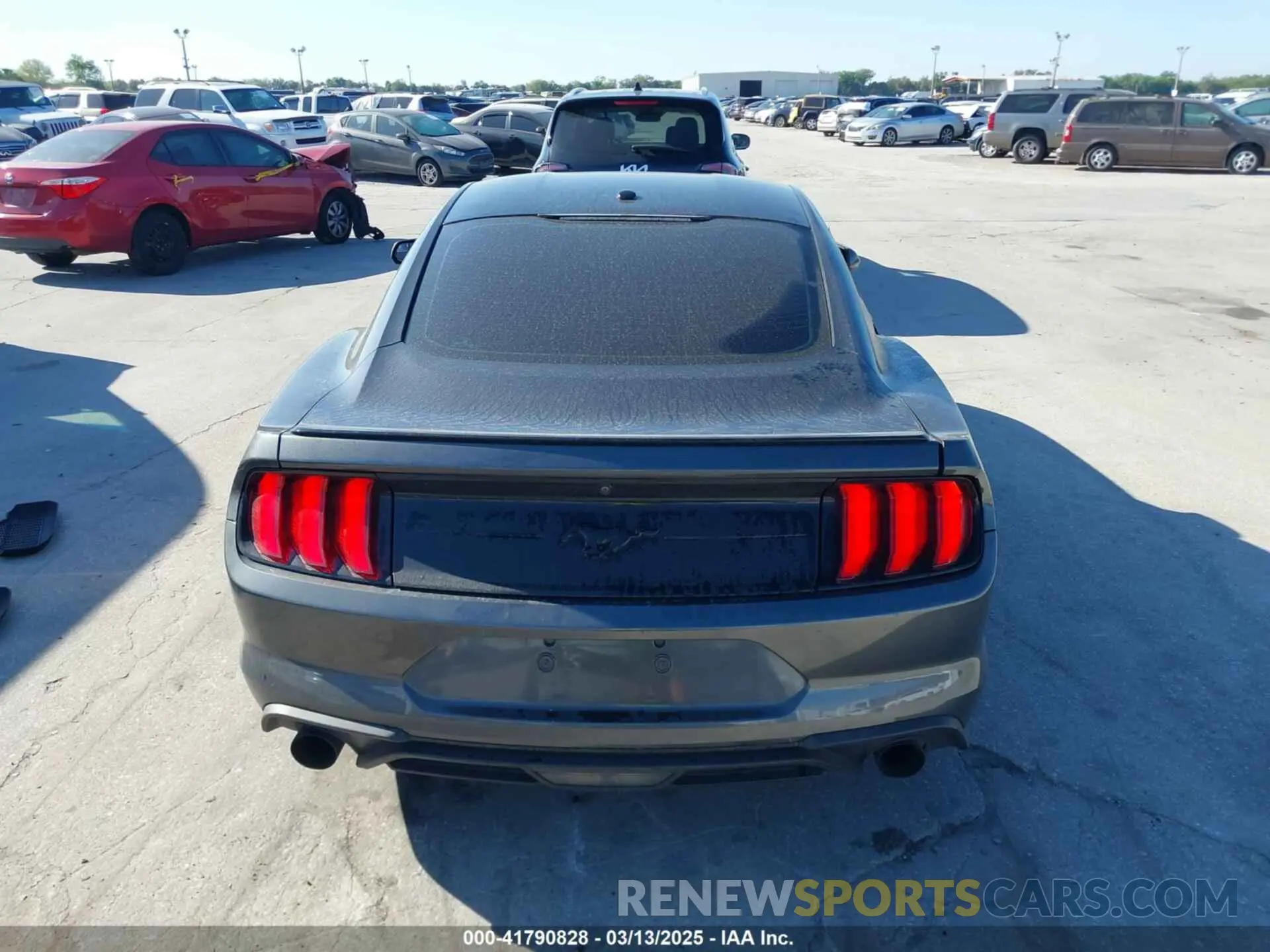 16 Photograph of a damaged car 1FA6P8TH5K5195742 FORD MUSTANG 2019