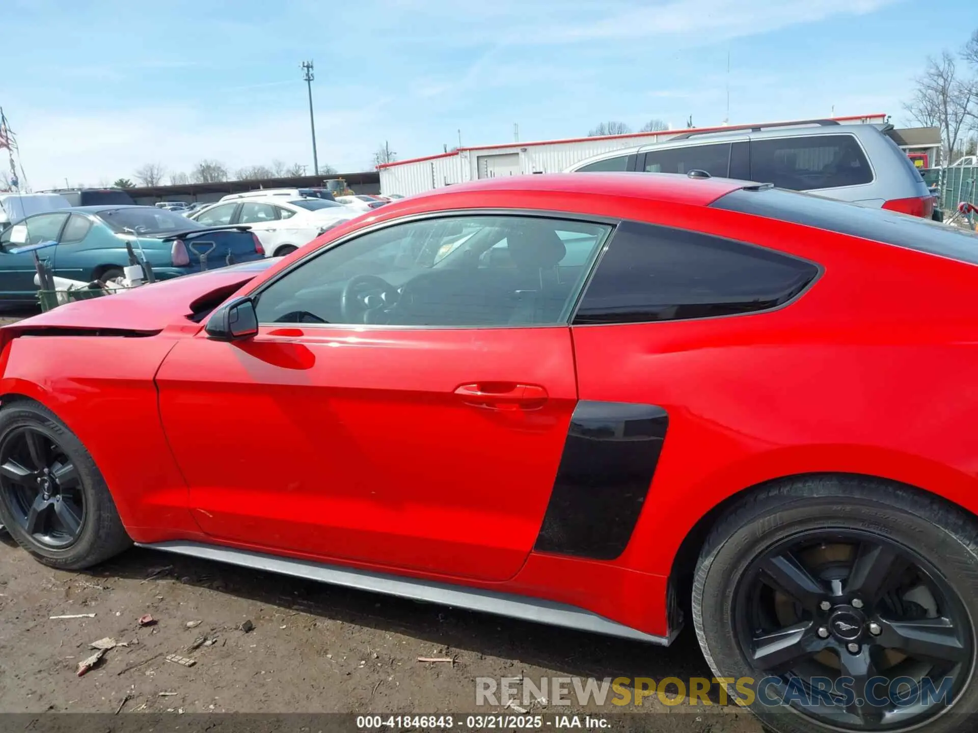 15 Photograph of a damaged car 1FA6P8TH6K5197340 FORD MUSTANG 2019