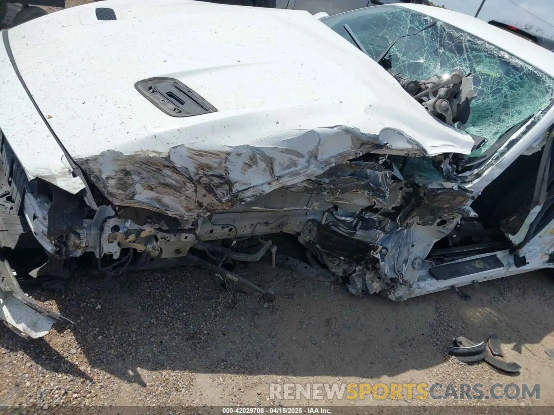 6 Photograph of a damaged car 1FA6P8TH6K5201807 FORD MUSTANG 2019