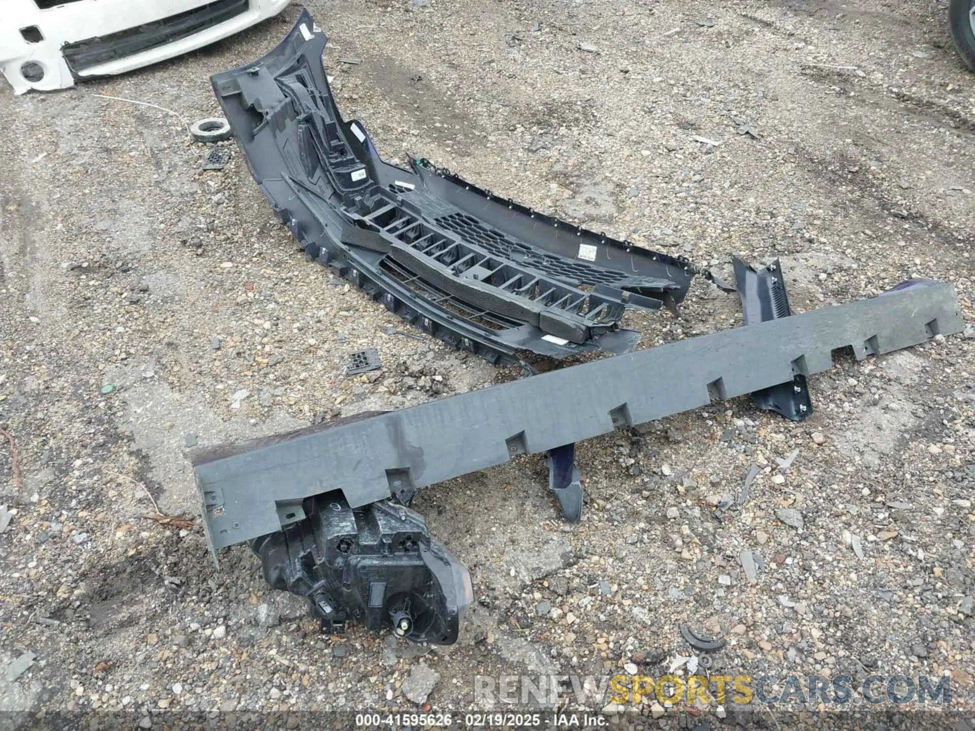 12 Photograph of a damaged car 1FA6P8TH7K5167134 FORD MUSTANG 2019