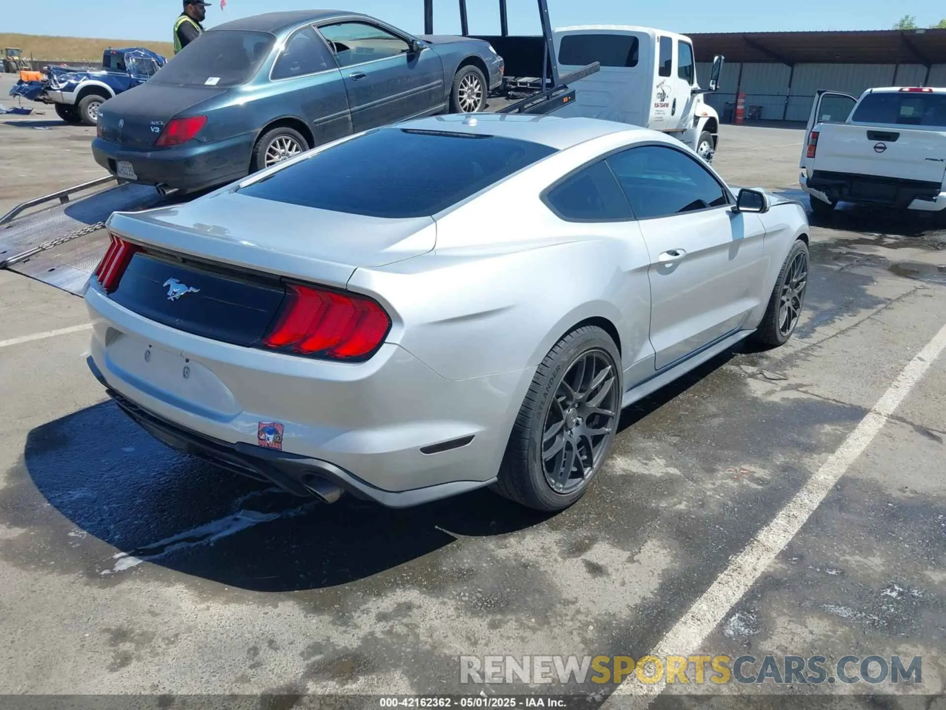 4 Photograph of a damaged car 1FA6P8TH8K5194620 FORD MUSTANG 2019