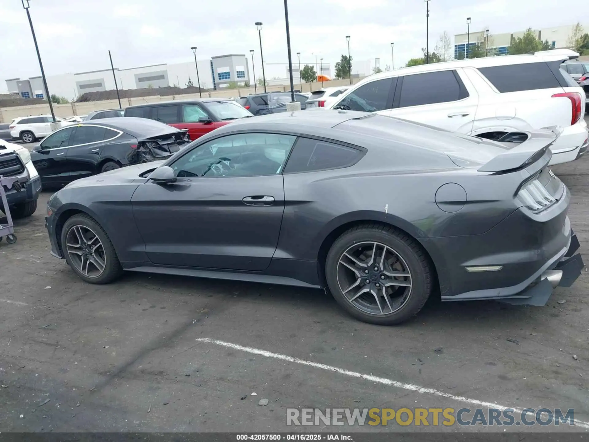 15 Photograph of a damaged car 1FA6P8TH8K5197825 FORD MUSTANG 2019
