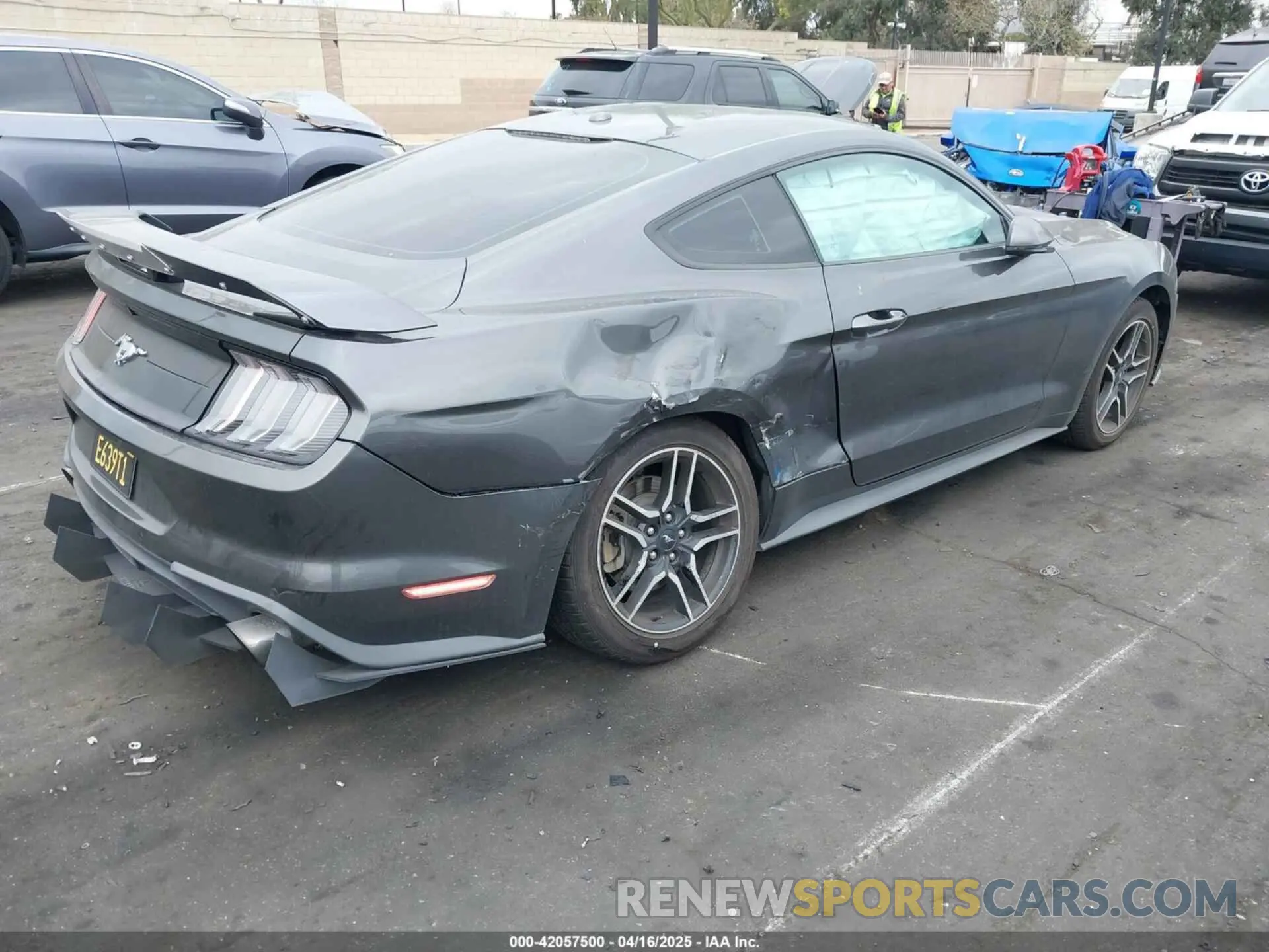 4 Photograph of a damaged car 1FA6P8TH8K5197825 FORD MUSTANG 2019