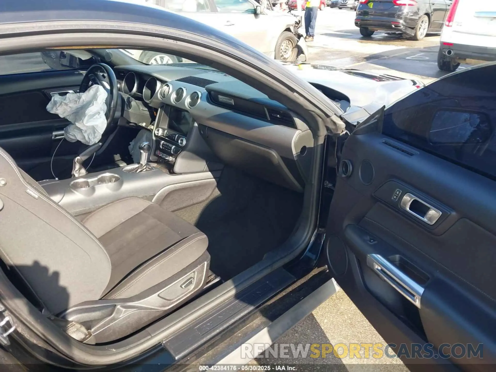5 Photograph of a damaged car 1FA6P8THXK5124729 FORD MUSTANG 2019
