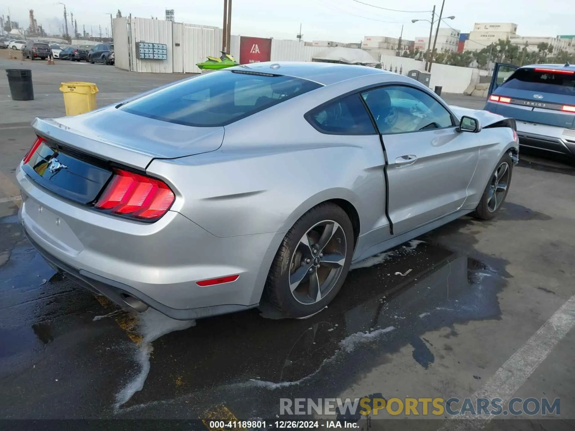 4 Photograph of a damaged car 1FA6P8THXK5169086 FORD MUSTANG 2019