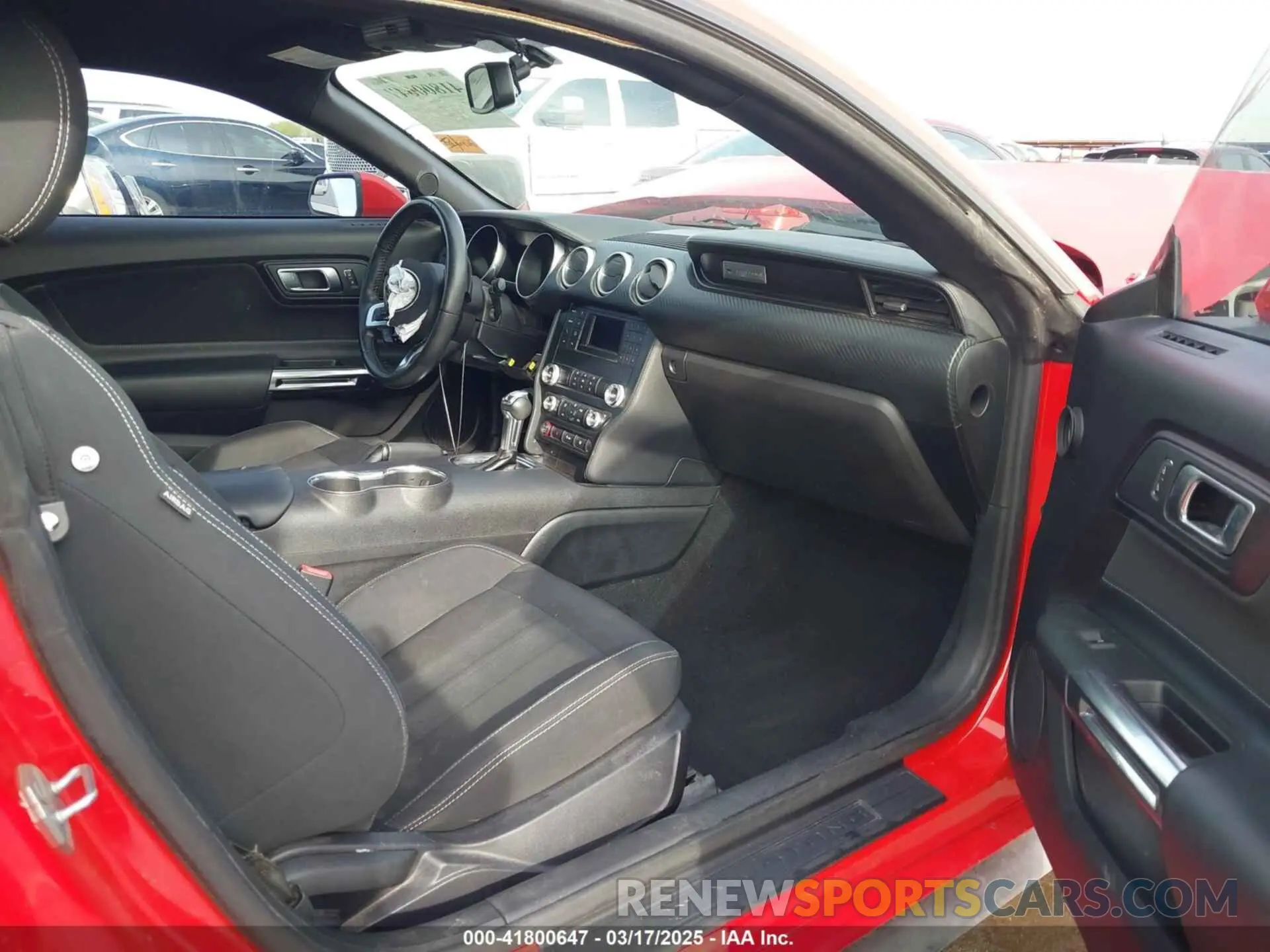 5 Photograph of a damaged car 1FA6P8THXK5196692 FORD MUSTANG 2019