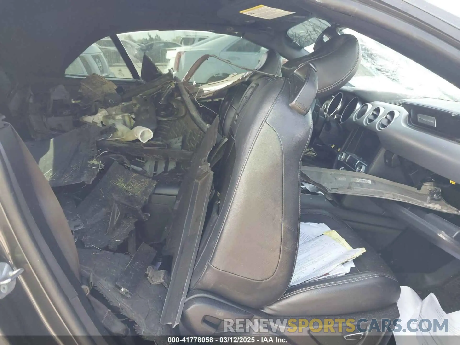 5 Photograph of a damaged car 1FATP8FF1K5126270 FORD MUSTANG 2019