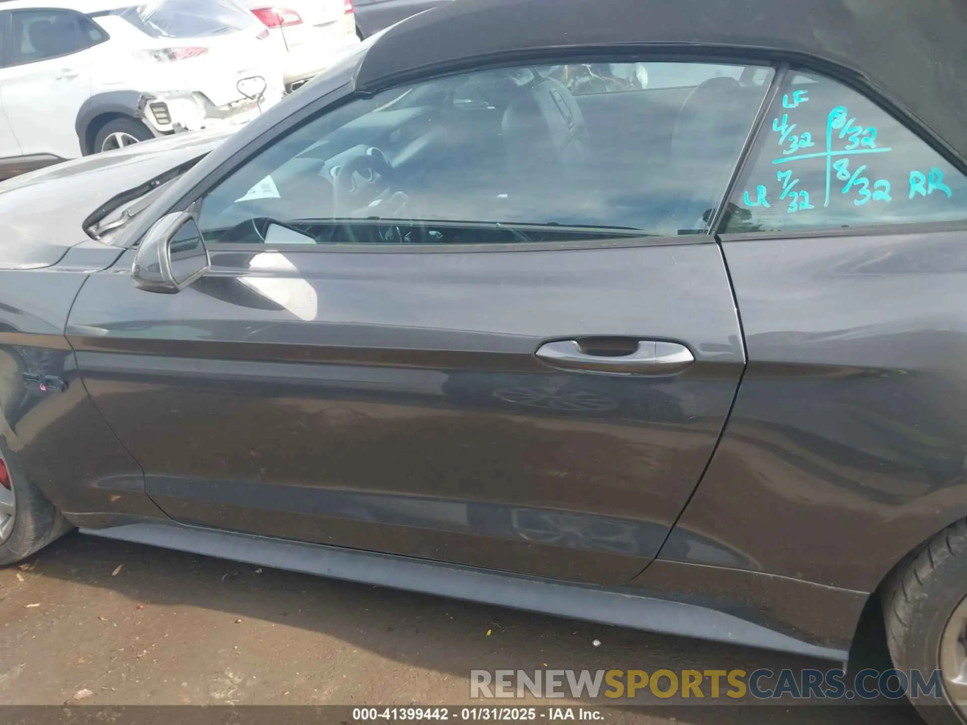 14 Photograph of a damaged car 1FATP8FF2K5140520 FORD MUSTANG 2019