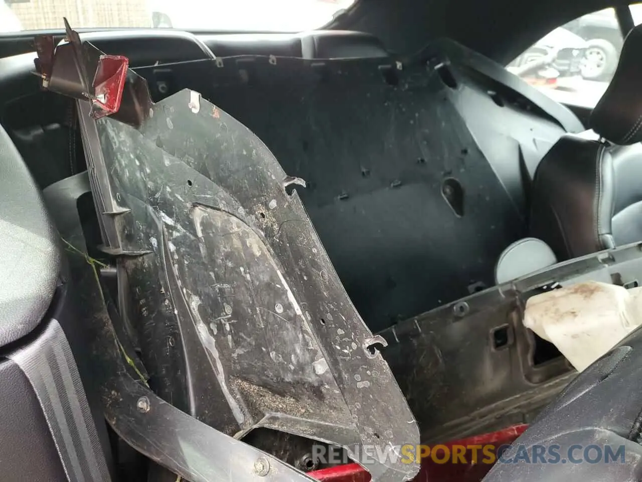 10 Photograph of a damaged car 1FATP8FF4K5193350 FORD MUSTANG 2019