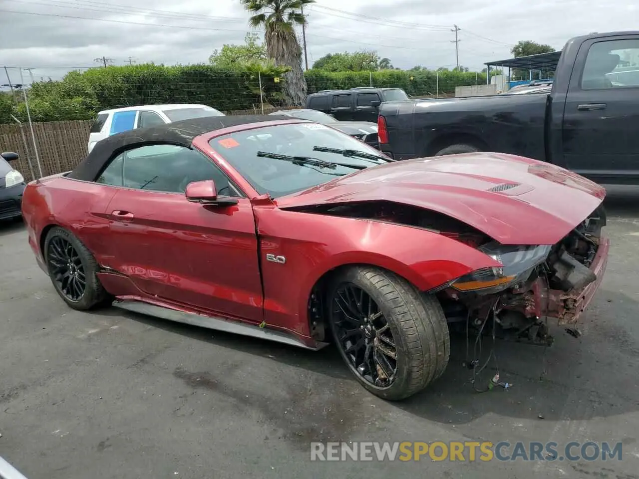4 Photograph of a damaged car 1FATP8FF4K5193350 FORD MUSTANG 2019