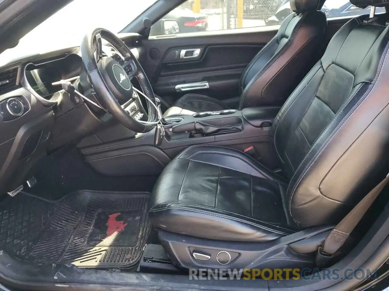 7 Photograph of a damaged car 1FATP8FF7K5179636 FORD MUSTANG 2019