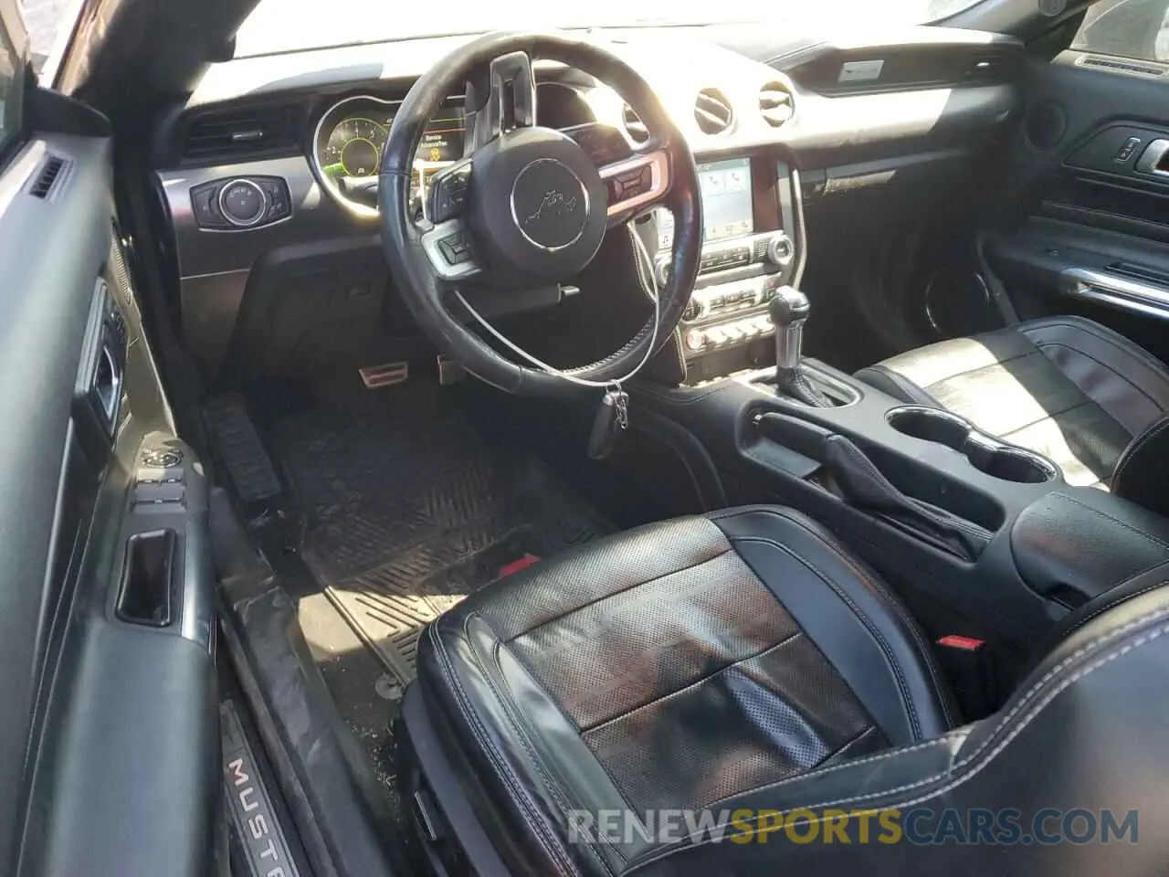 8 Photograph of a damaged car 1FATP8FF7K5179636 FORD MUSTANG 2019