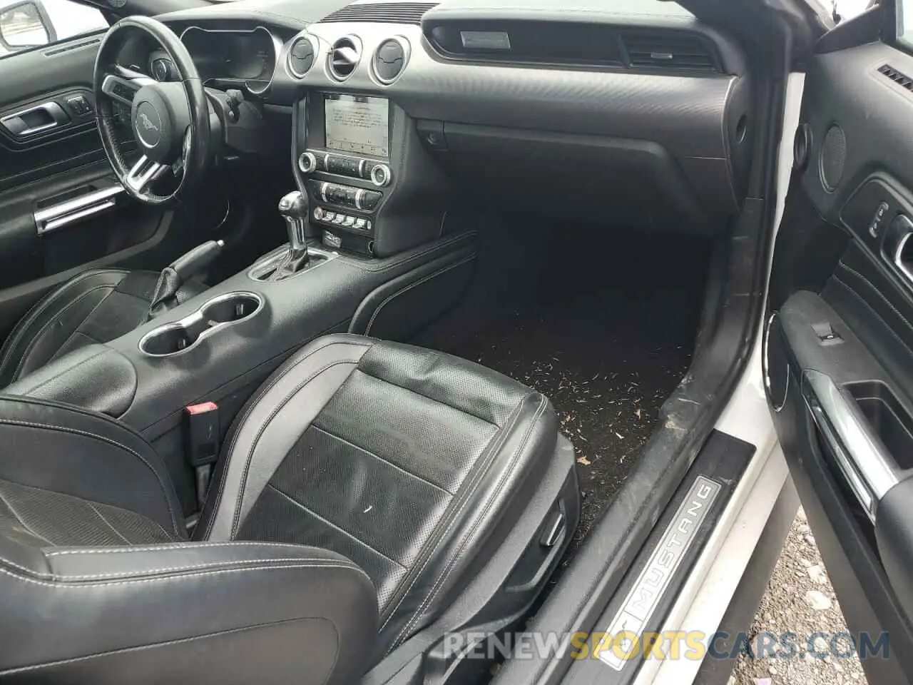 8 Photograph of a damaged car 1FATP8FF9K5150235 FORD MUSTANG 2019