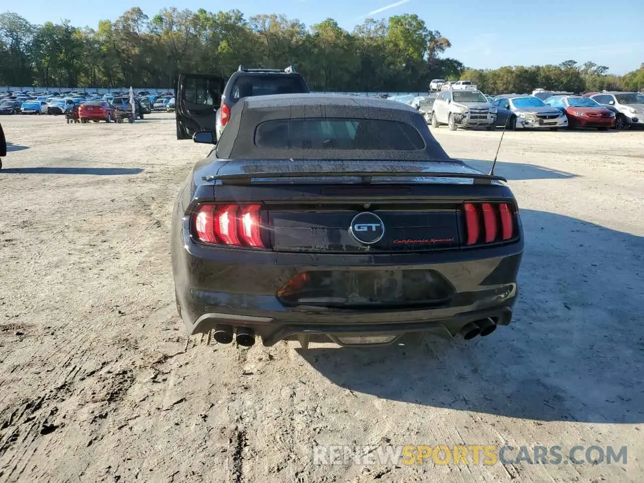 6 Photograph of a damaged car 1FATP8FFXK5162572 FORD MUSTANG 2019