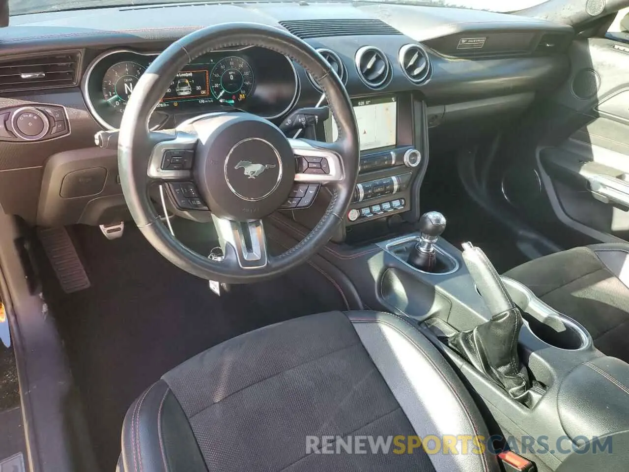 8 Photograph of a damaged car 1FATP8FFXK5162572 FORD MUSTANG 2019