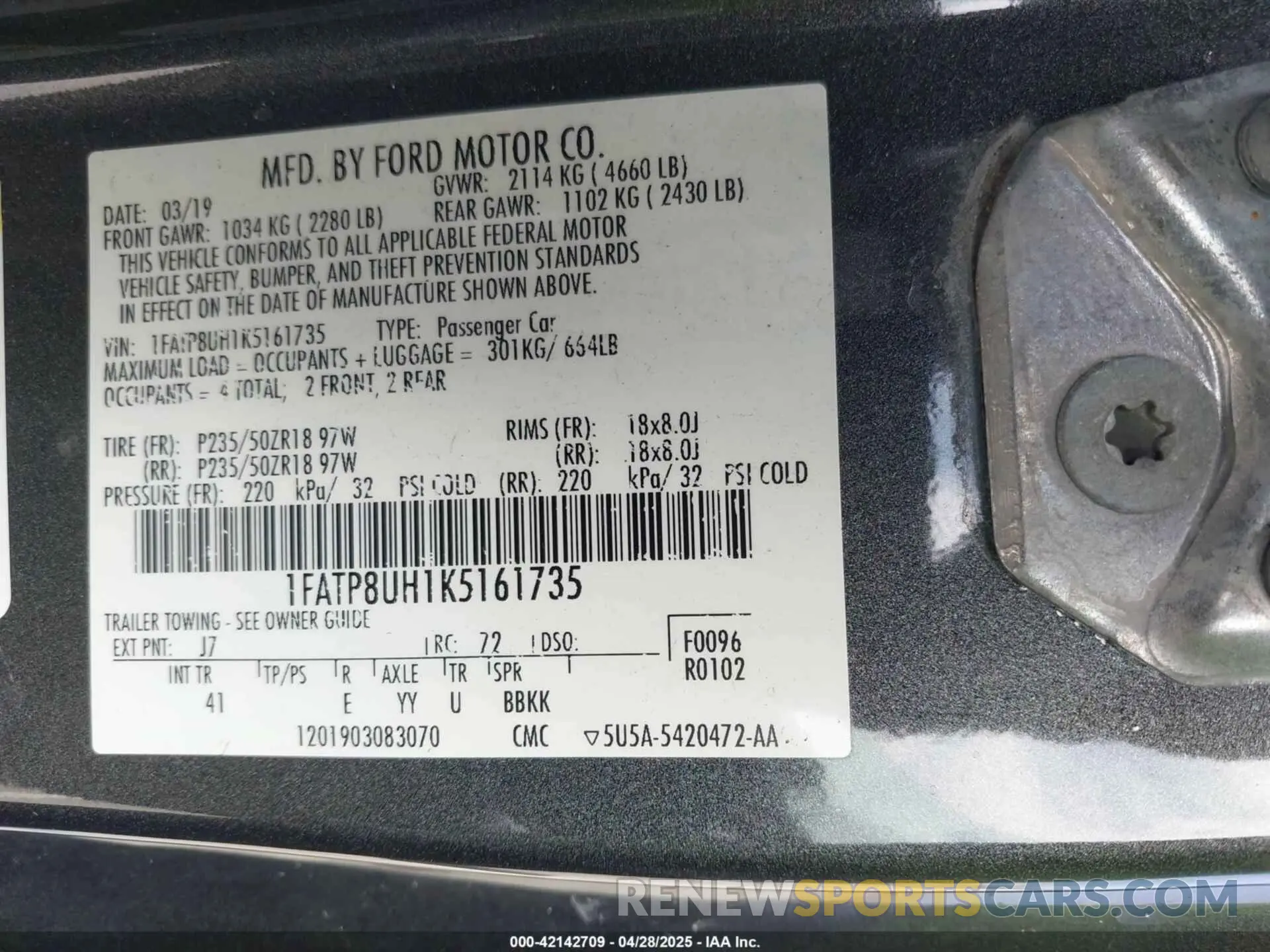 9 Photograph of a damaged car 1FATP8UH1K5161735 FORD MUSTANG 2019