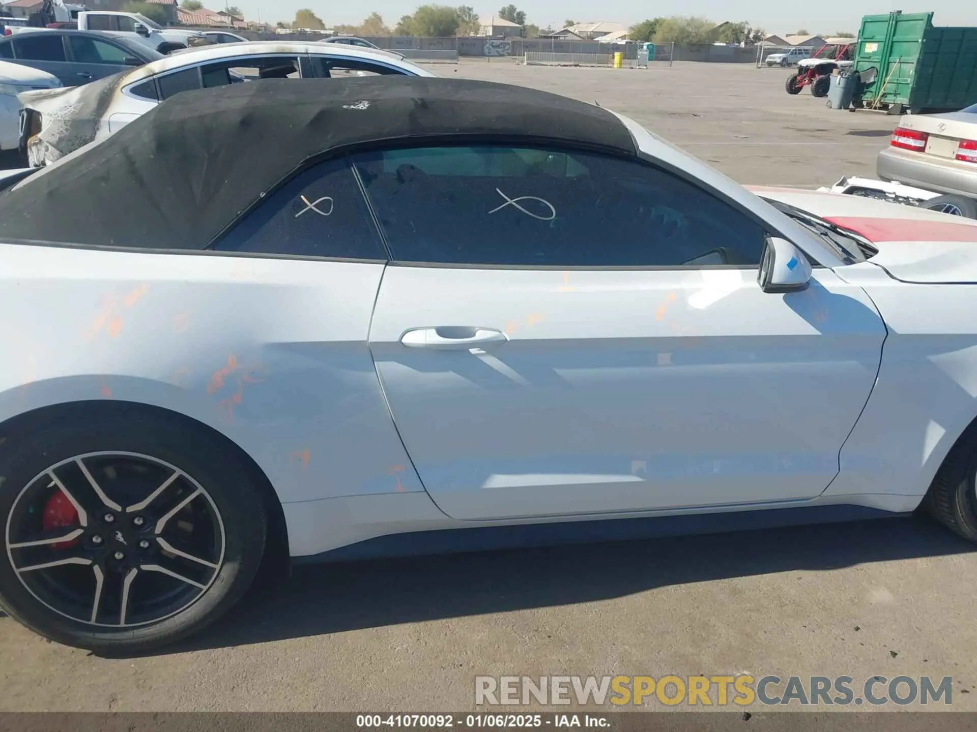 14 Photograph of a damaged car 1FATP8UH2K5148573 FORD MUSTANG 2019